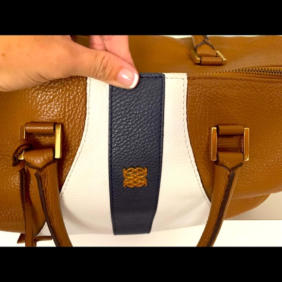 NOT FOR SALE Angel Reinares Bobal Satchel Large - Picture 10 of 15